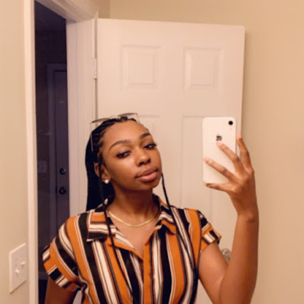 Meet your Posher, Ashley